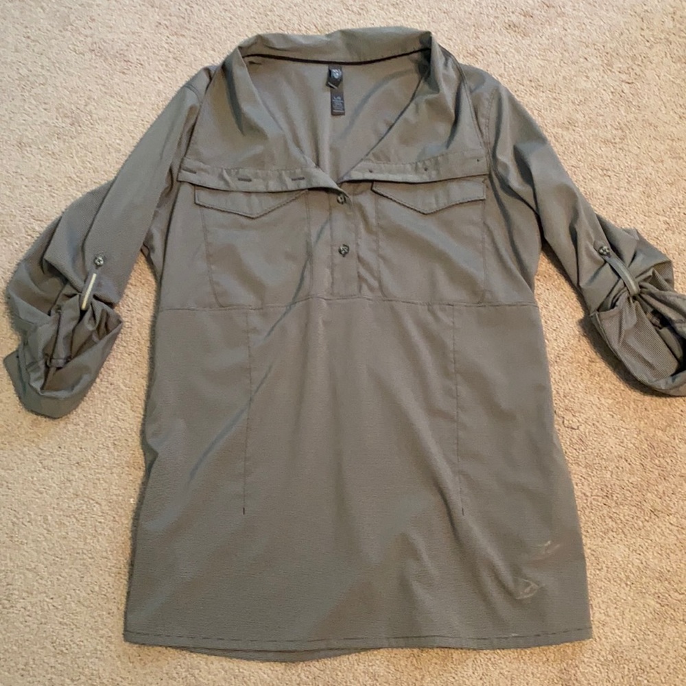 Mountain Hardware Long Sleeve Shirt
